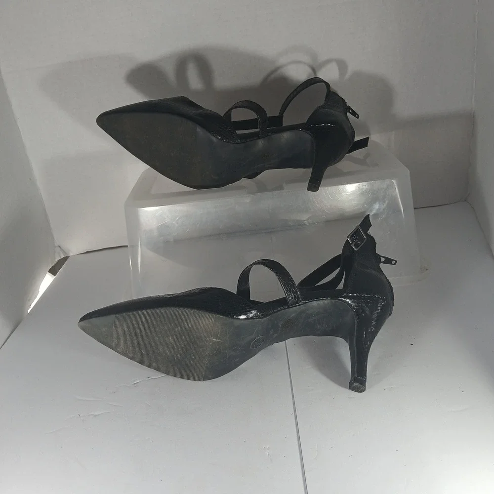 Worthington Pointed Toe Pumps 8.5 Black Snakeskin Strappy Stiletto X881